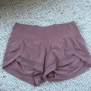 ⭐️SOLD⭐️🍋Lululemon mauve shorts